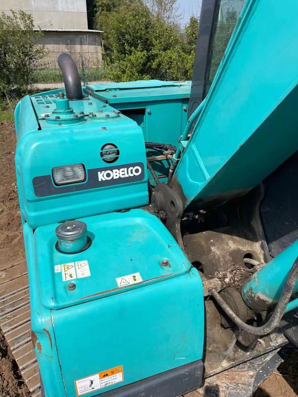 Χρησιμοποιούμενος μίνι εξορυκτής KOBELCO SK75-8 εξορυκτικός μηχανισμός Χρησιμοποιούμενος κινητήρας Δύναμη 42kW