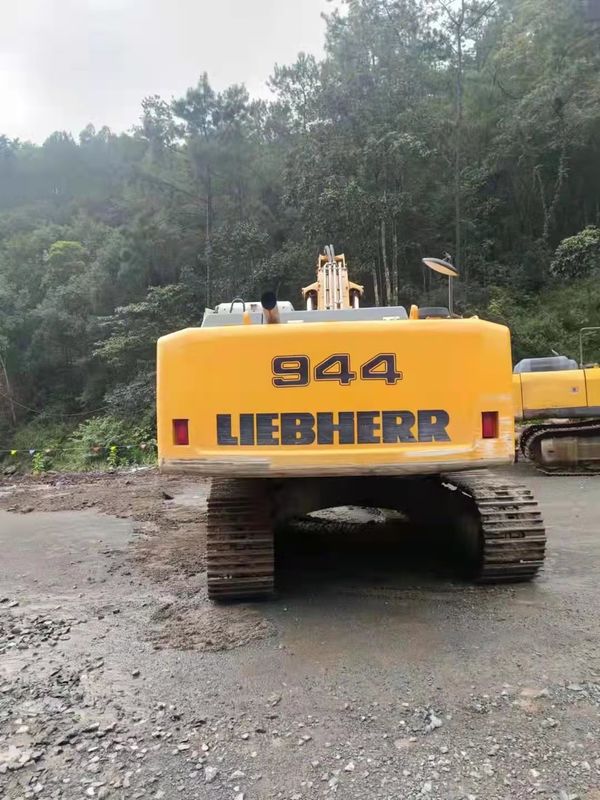 Χρησιμοποιήθηκε Liebherr R944 έτοιμη για δουλειά και έμπειρη Γερμανική εισαγόμενη σε καλή κατάσταση