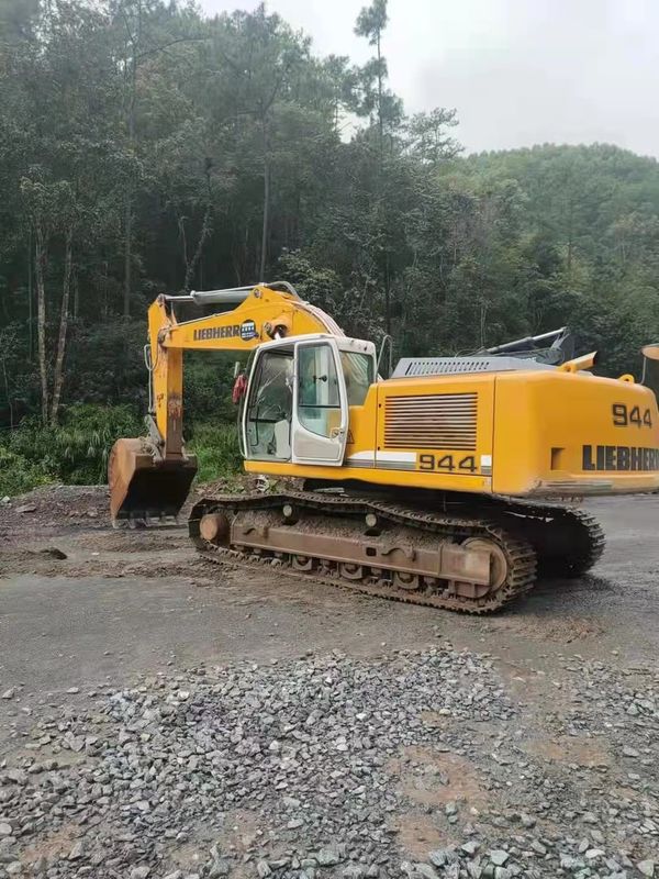 Χρησιμοποιήθηκε Liebherr R944 έτοιμη για δουλειά και έμπειρη Γερμανική εισαγόμενη σε καλή κατάσταση