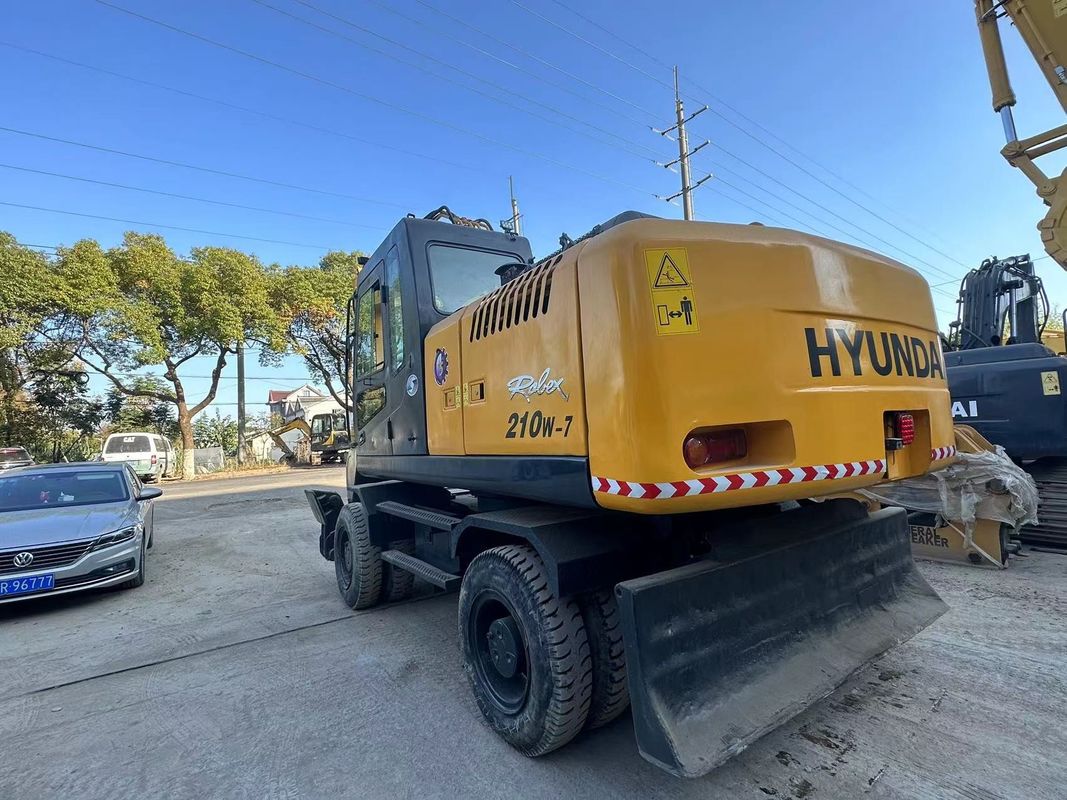 21.2 τόνους Hyundai 210W-7 Χρησιμοποιούμενος εξορυκτής τροχών Κουβάς χωρητικότητας 1.34m3
