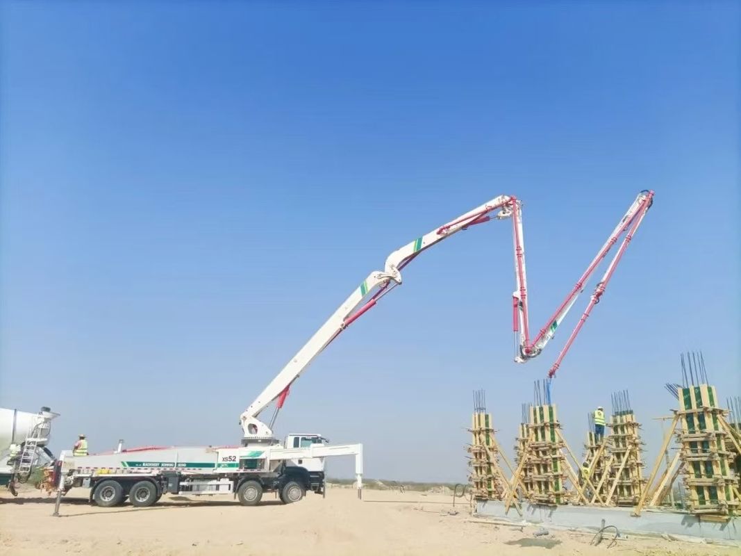 6×4 ή 8×4 οδήγηση έτοιμη για εργασία XCMG. HB37A 37 m φορτηγό άντλησης σκυροδέματος για την παράδοση σκυροδέματος και χύσιμο