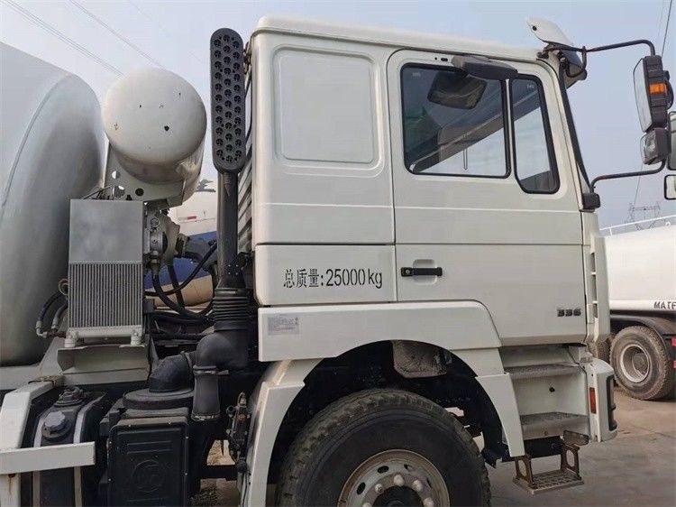 Δευτερεύον Shacman F3000 Τροχό Μείγματος Σιμέντου με ταχύτητα 20r/min