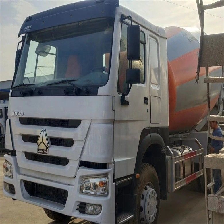 Κατασκευαστικά έργα 6*4 Howo Cement Truck Mixer με 371 Hp 375hp ανάμειξη ισχύος