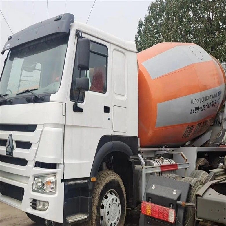 Κατασκευαστικά έργα 6*4 Howo Cement Truck Mixer με 371 Hp 375hp ανάμειξη ισχύος