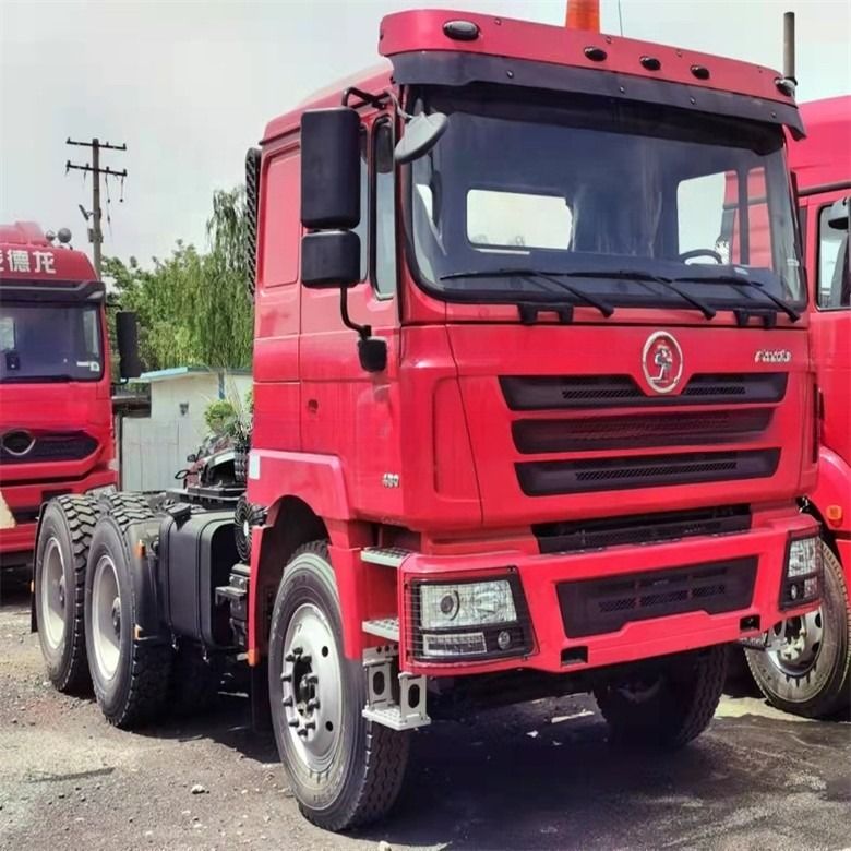 Shacman / FAW / Shacman / Beiben / Sinotruck Howo Χρησιμοποιούμενη LHD και RHD Μία σειρά 6x4 κεφαλή ελκυστήρα