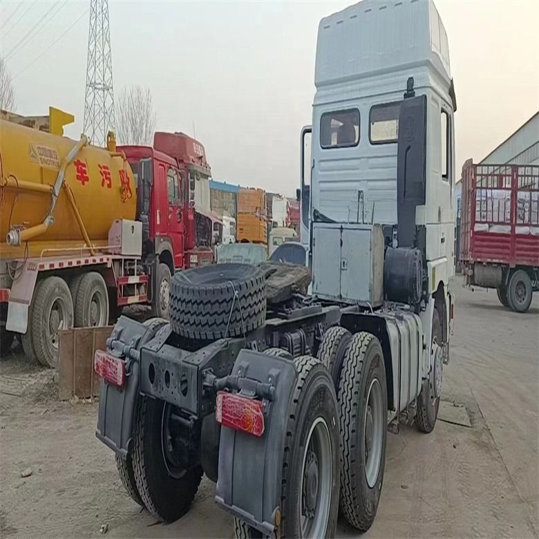 Δεύτερο χέρι Shacman 6 X 4 ADE X3000 με κανονικό κάθισμα οδηγού και χειροκίνητο κιβώτιο ταχυτήτων