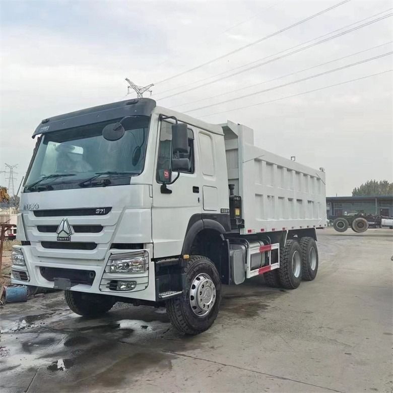 Συστήματα πολυμέσων Εξοπλισμένο 6x4 Howo Dump Truck sinotruck 371 LHD με και αριστερό τιμόνι