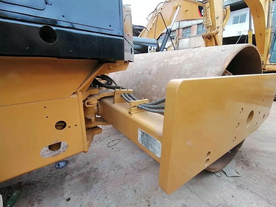 Καλής κατάστασης CAT CS-583D δονητικός μονοτραμπούνος τροχός με αρχικά ανταλλακτικά