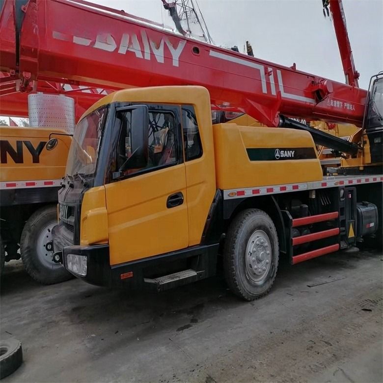 200 τόνων μεταχειρισμένο φορτηγό γερανό Sany σε τέλεια εργάσιμες ώρες 1800-1900 με καλή κατάσταση