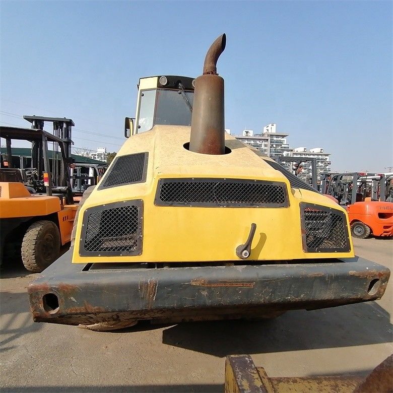 Μεγάλη δημοτικότητα από τον BW 226DH-4 Compactor Bomag με 2000-2100 ώρες εργασίας